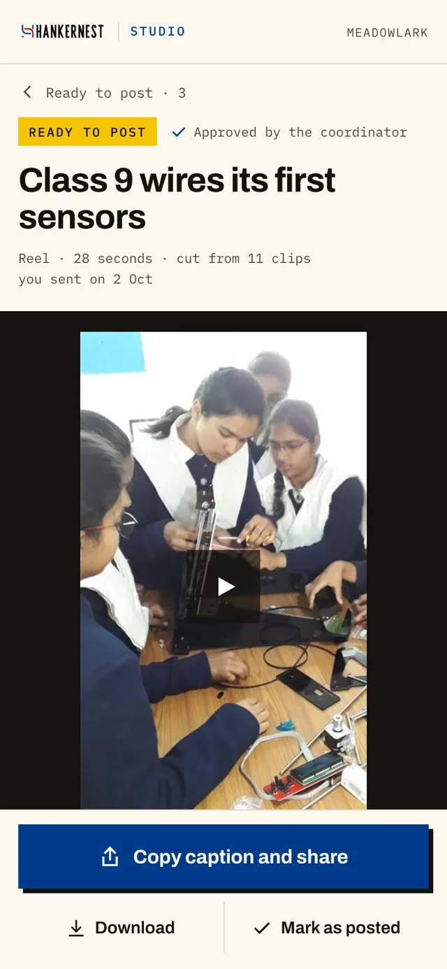 A phone showing a finished reel, approved by the school's coordinator, with its Instagram caption and a button that copies the caption and opens the share sheet.